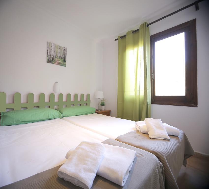 Apartamentos Binibeca Mar Bagian luar foto